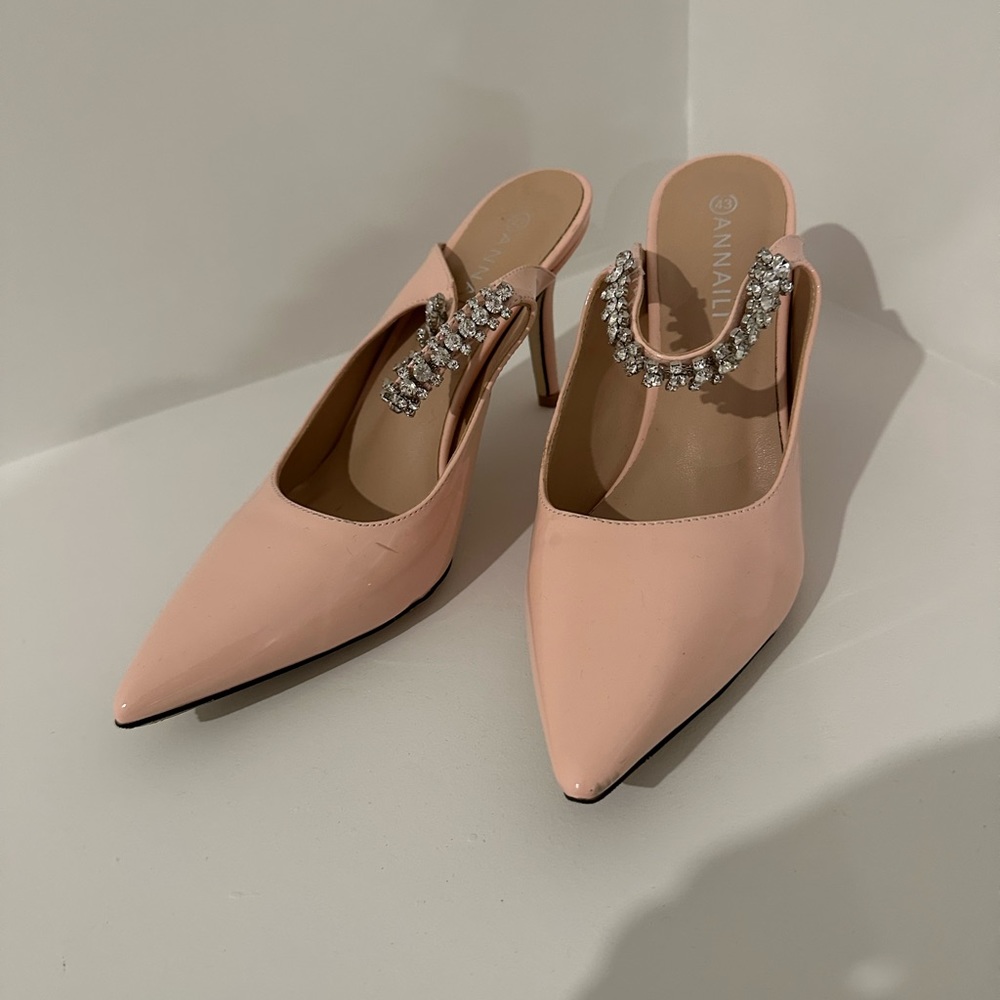 Annaili pink jeweled ankle heels light pink 10